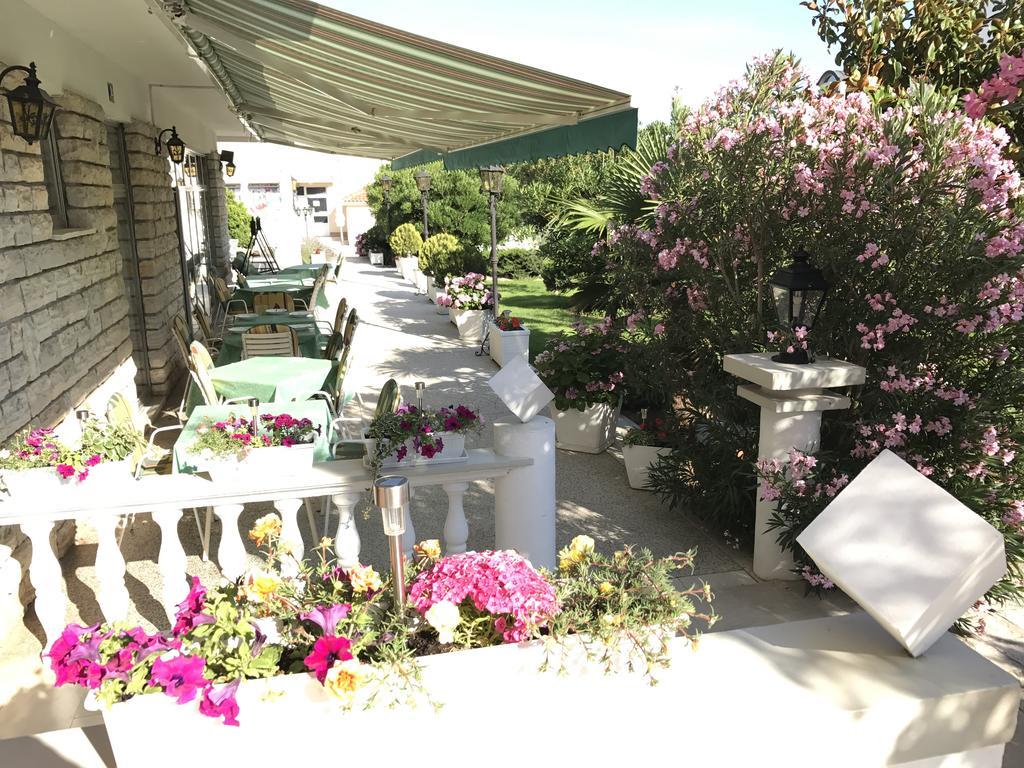 B&B Sidro ヴォディツェ エクステリア 写真